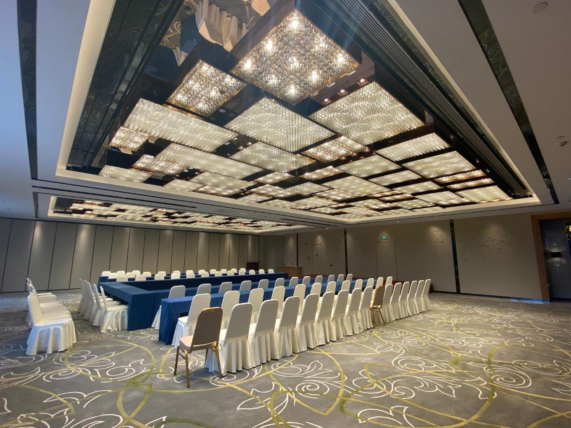 Holiday Inn Guangzhou South Lake Hotel - Ideal For Business & Leisure Ngoại thất bức ảnh