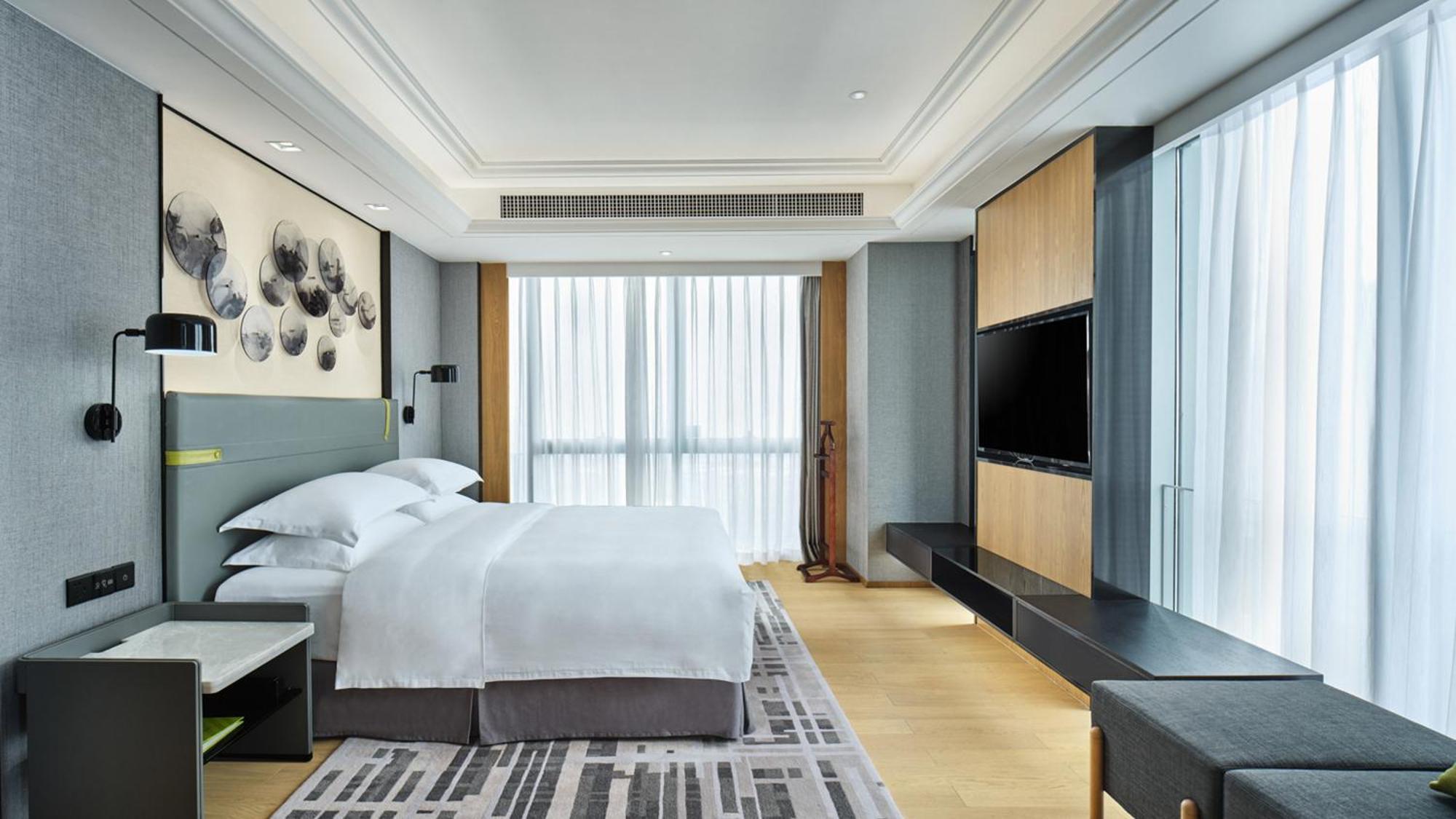 Holiday Inn Guangzhou South Lake Hotel - Ideal For Business & Leisure Ngoại thất bức ảnh